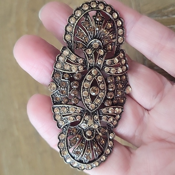 Elegant brown and Gold Brooch with chrystals. - Picture 4 of 4